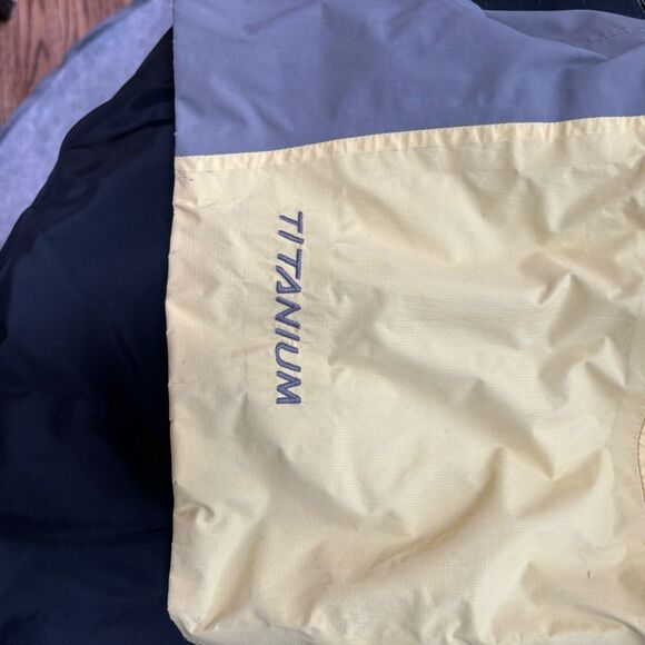 Columbia Titanium yellow waterproof ski coat w removable puffer jacket size M - Picture 13 of 16